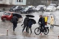 Дощі, холод і штормовий вітер: коли температура впаде до +6 градусів