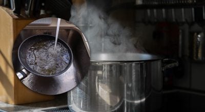 Людей закликали не лити холодну воду на гарячі каструлі – у чому причина
