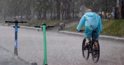 Спека до +34 зміниться негодою: коли Україну накриють дощі та грози