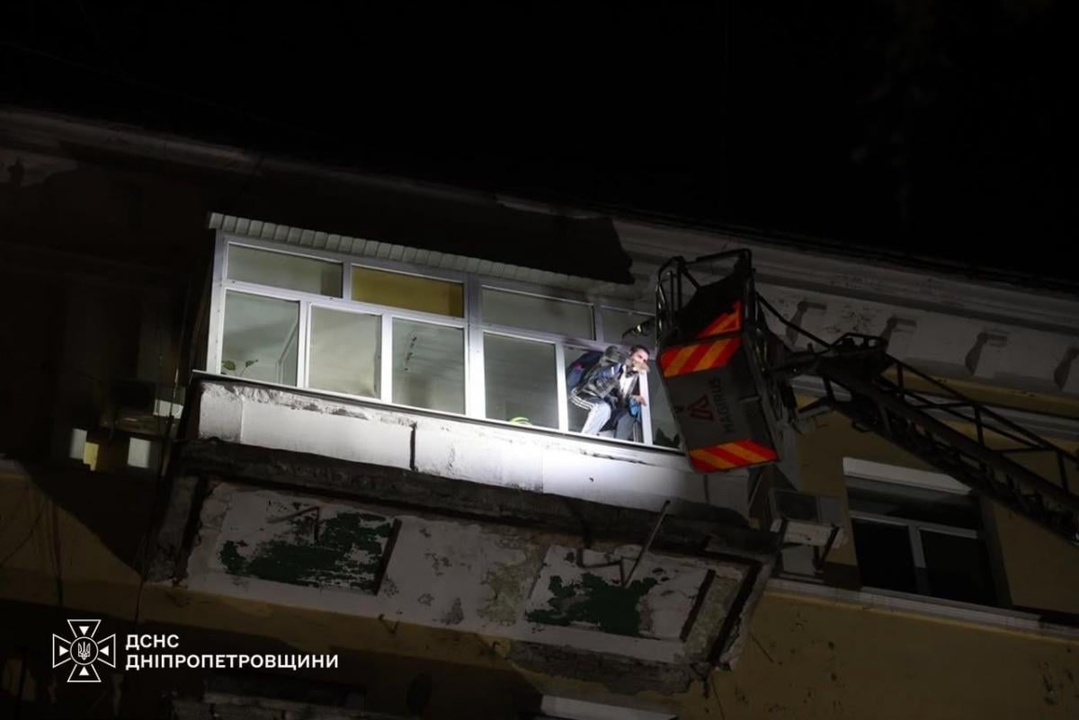 Последствия атаки РФ на Днепр в ночь на 3 октября 2026