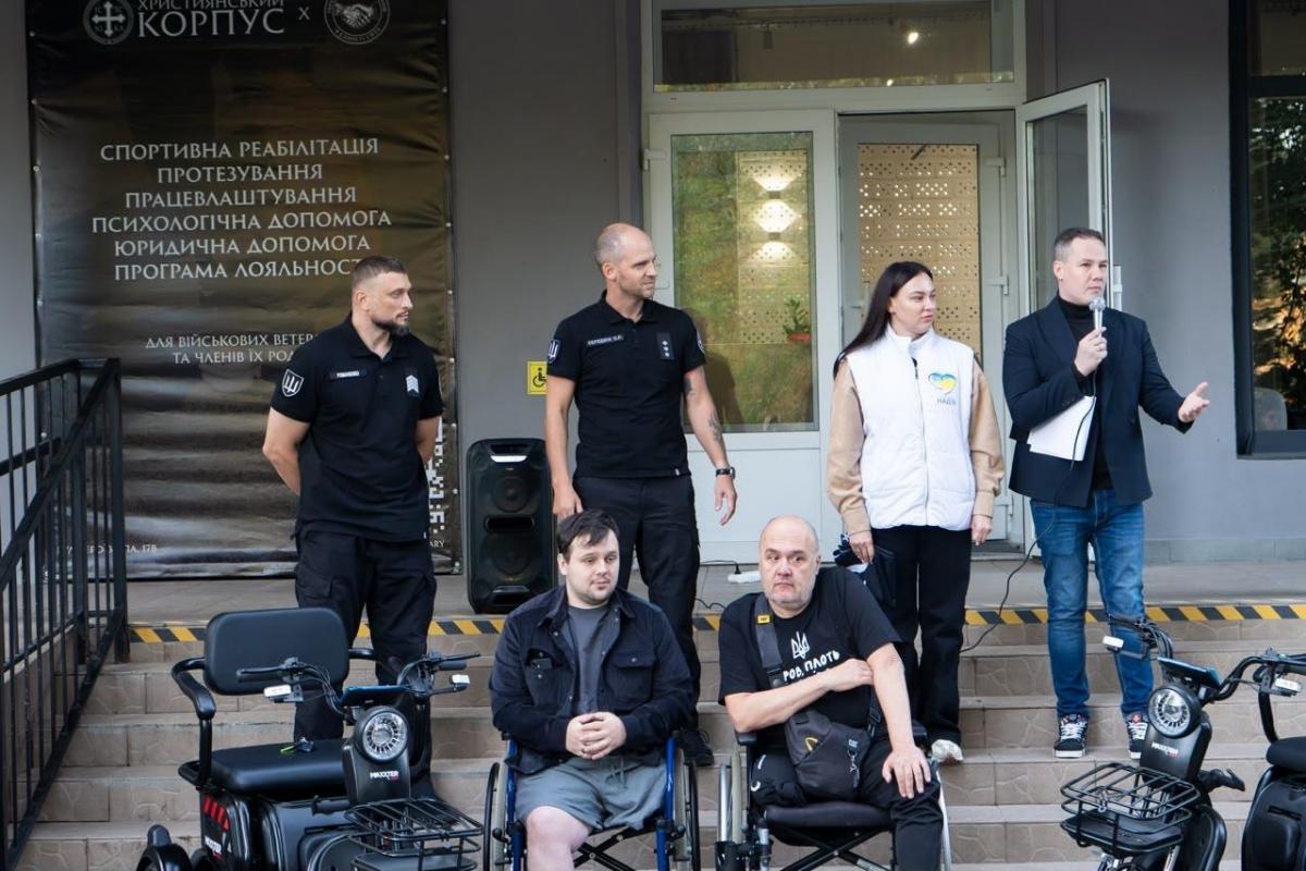 Християнський корпус і БФ молодіжної ініціативи 