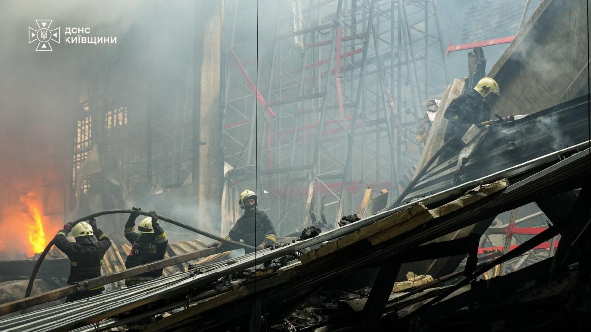 Последствия удара по Бучанскому району Киевской области 8 октября