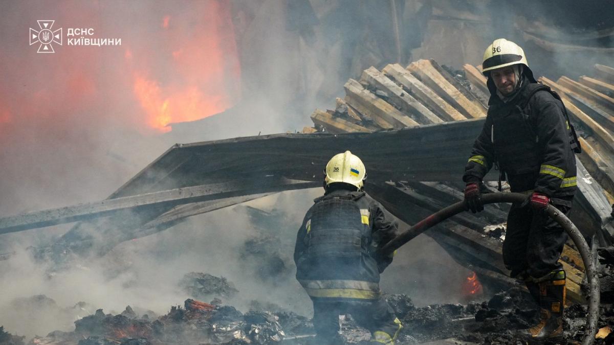 Последствия удара по Бучанскому району Киевской области 8 октября