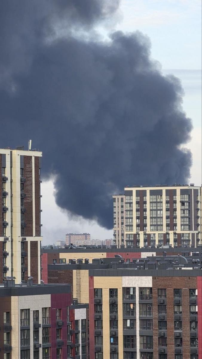 Під Ростовом горить завод "Аксайкардандеталь"