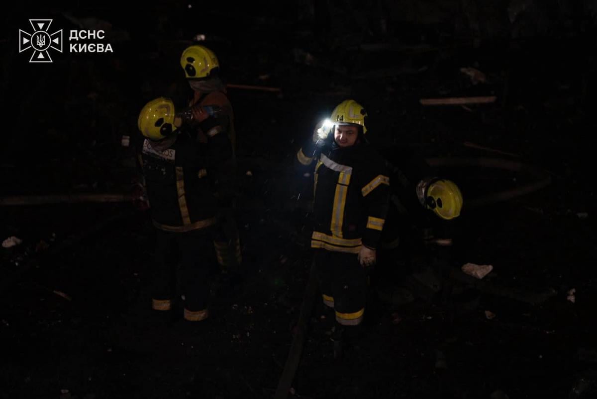 Наслідки удару по Києву в ніч на 27 жовтня Наслідки удару по Києву в ніч на 27 жовтня