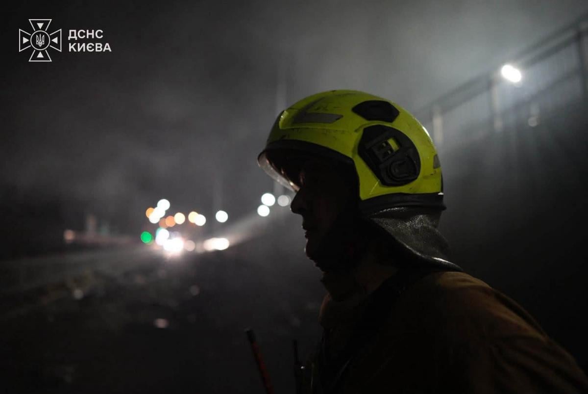 Наслідки удару по Києву в ніч на 27 жовтня Наслідки удару по Києву в ніч на 27 жовтня