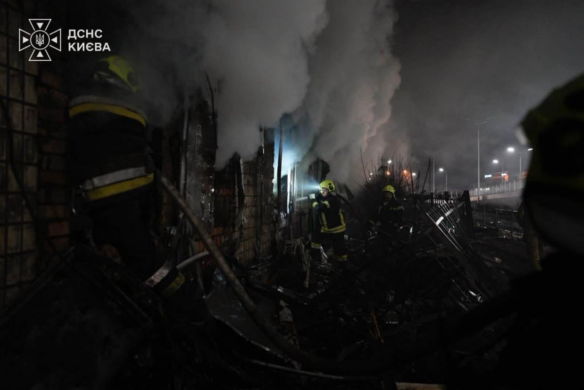 Наслідки удару по Києву в ніч на 27 жовтня Наслідки удару по Києву в ніч на 27 жовтня