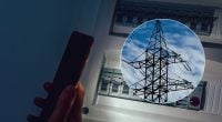 У Києві після вибуху зникло світло, зупинився транспорт: які райони зачепило