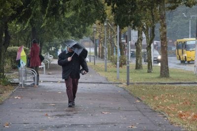 Після теплих днів в Україну увірветься похолодання: коли чекати дощів