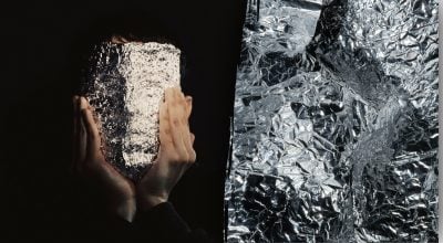 Як кулька з фольги допомагає під час прибирання