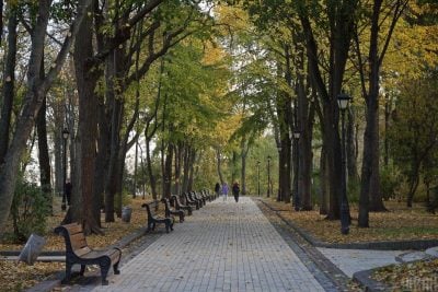 Октябрь подарит Украине почти летнее тепло: какой будет погода до конца недели