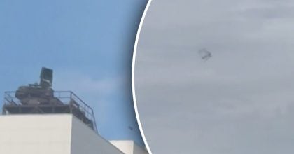 Москва під атакою дронів: гримлять вибухи, урядові літаки кружляють в небі